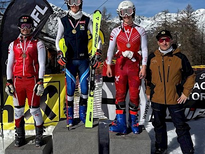 Christopher Lisch wird Tiroler Jugendmeister im Slalom