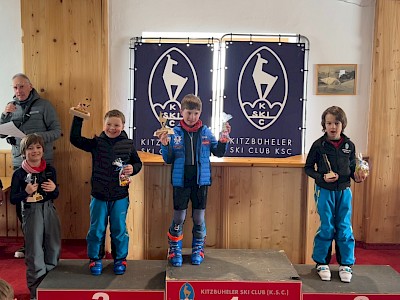 PREMIERE FÜR DIE K.S.C. RENNSPORTFAMILIE - Alpine Clubmeisterschaft auf der neuen Trainingspiste am Horn