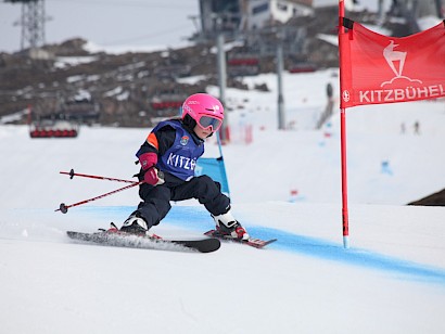 PREMIERE FÜR DIE K.S.C. RENNSPORTFAMILIE - Alpine Clubmeisterschaft auf der neuen Trainingspiste am Horn PREMIERE FÜR DIE K.S.C. RENNSPORTFAMILIE - Alpine Clubmeisterschaft auf der neuen Trainingspiste am Horn