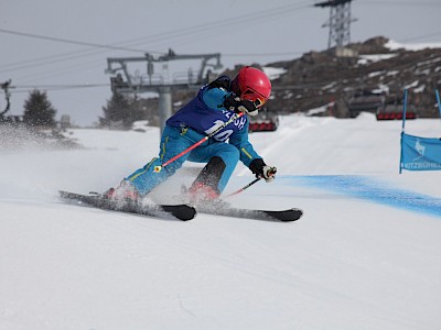 PREMIERE FÜR DIE K.S.C. RENNSPORTFAMILIE - Alpine Clubmeisterschaft auf der neuen Trainingspiste am Horn