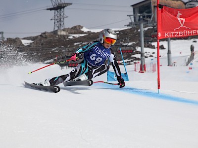PREMIERE FÜR DIE K.S.C. RENNSPORTFAMILIE - Alpine Clubmeisterschaft auf der neuen Trainingspiste am Horn