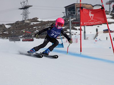 PREMIERE FÜR DIE K.S.C. RENNSPORTFAMILIE - Alpine Clubmeisterschaft auf der neuen Trainingspiste am Horn