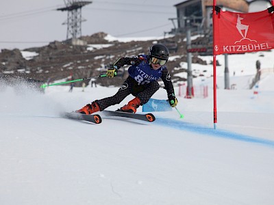 PREMIERE FÜR DIE K.S.C. RENNSPORTFAMILIE - Alpine Clubmeisterschaft auf der neuen Trainingspiste am Horn
