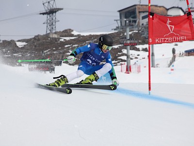 PREMIERE FÜR DIE K.S.C. RENNSPORTFAMILIE - Alpine Clubmeisterschaft auf der neuen Trainingspiste am Horn