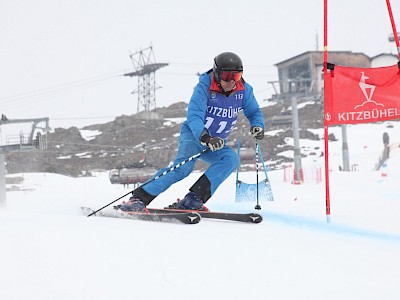 PREMIERE FÜR DIE K.S.C. RENNSPORTFAMILIE - Alpine Clubmeisterschaft auf der neuen Trainingspiste am Horn