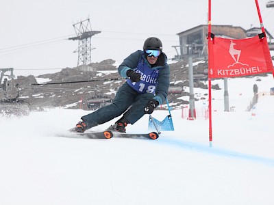PREMIERE FÜR DIE K.S.C. RENNSPORTFAMILIE - Alpine Clubmeisterschaft auf der neuen Trainingspiste am Horn