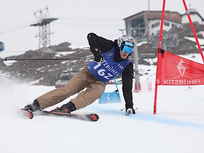 PREMIERE FÜR DIE K.S.C. RENNSPORTFAMILIE - Alpine Clubmeisterschaft auf der neuen Trainingspiste am Horn
