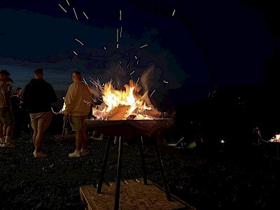 Magisches Feuerlbrennen am Hahnenkamm