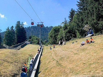 Gelungener Auftakt der Skispringer beim TSV-Cup in Kitzbühel