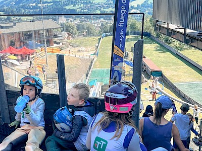 Gelungener Auftakt der Skispringer beim TSV-Cup in Kitzbühel