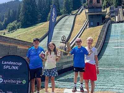 Gelungener Auftakt der Skispringer beim TSV-Cup in Kitzbühel