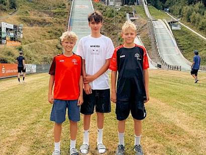 Gute Leistungen der Spezialspringer bei der FESA 3-Hills-Tournee
