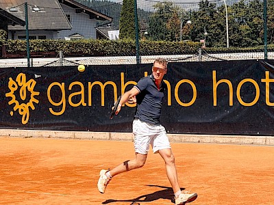 Rekordverdächtig! 120 Tennispartien binnen sechs Stunden