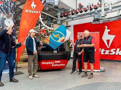 Der erste Skispringer mit einer eigenen Hahnenkamm-Gondel